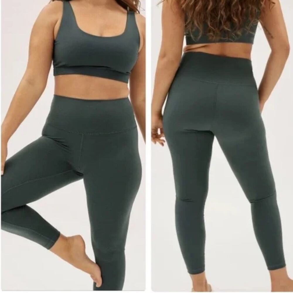 Everlane The Perform Ankle Legging